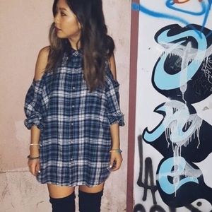 LF furst of a kind cold shoulder flannel